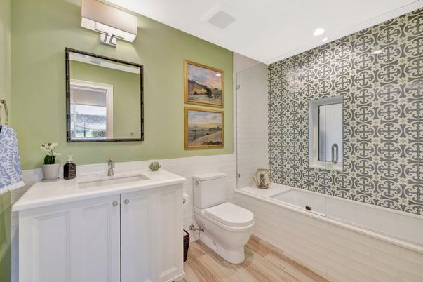 Bathroom, Interior, Recessed Lighting, Wood Texture Flooring