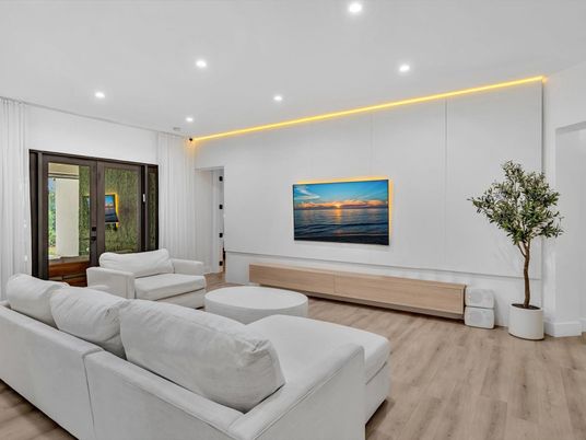 Interior, Living room, Recessed Lighting, Wood Texture Flooring