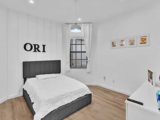 Bedroom, Interior, Pendant Lights, Recessed Lighting, Wood Texture Flooring
