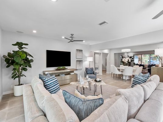 Dining room, Interior, Living room, Recessed Lighting