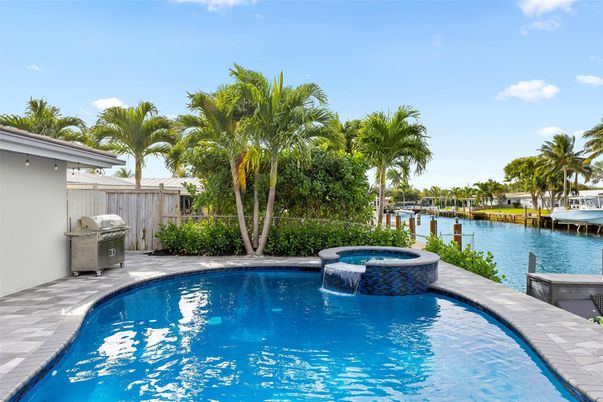 Exterior, Lake, Pool, Water