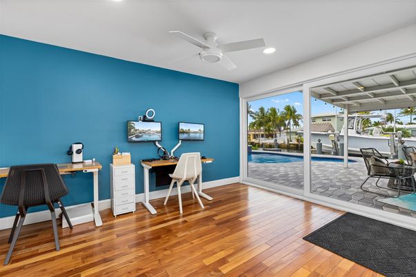 Home Office, Interior, Recessed Lighting, Wood Texture Flooring