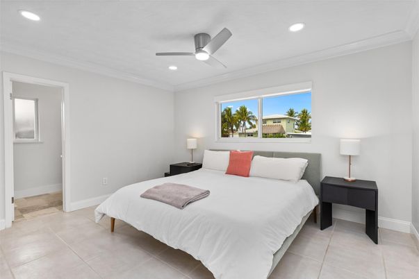 Bedroom, Interior, Recessed Lighting