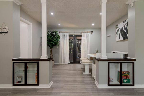 Interior, Recessed Lighting, Wood Texture Flooring