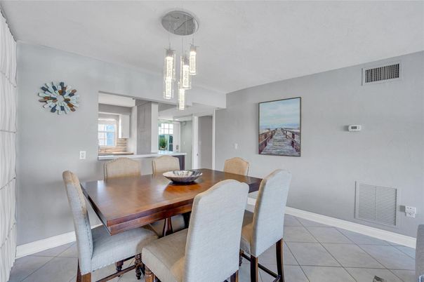 Chandelier, Dining room, Interior