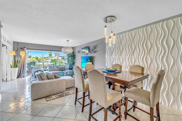 Dining room, Interior, Living room, Pendant Lights