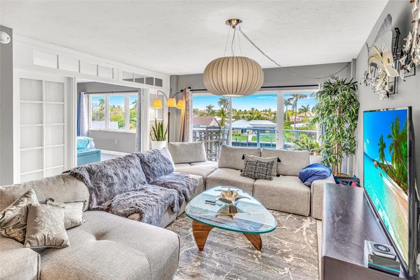 Interior, Living room, Pendant Lights