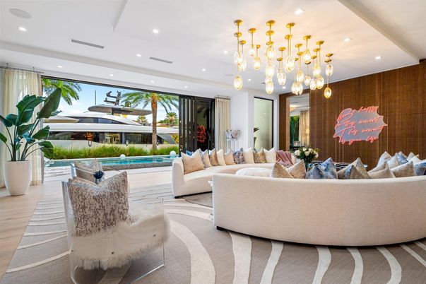 Interior, Living room, Pendant Lights, Recessed Lighting, Wooden Walls