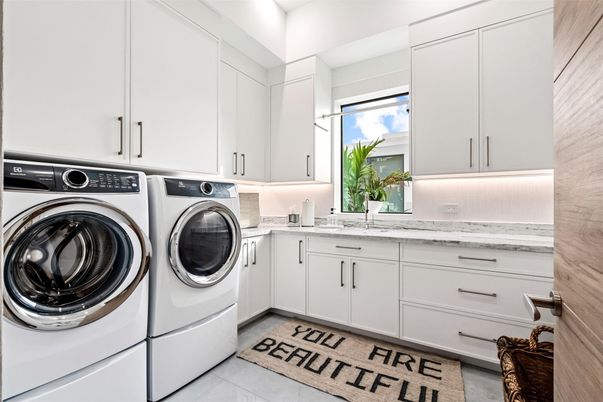 Interior, Washer