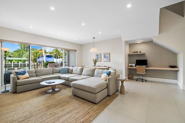 Game Room, Interior, Living room, Pendant Lights, Recessed Lighting