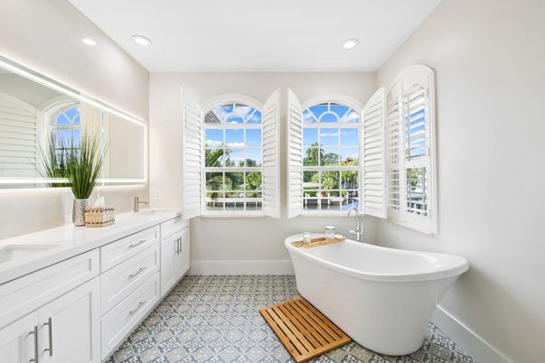 Bathroom, Dual Sink Vanities, Free Standing Baths, Interior, Recessed Lighting