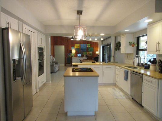 Interior, Kitchen, Pendant Lights, Recessed Lighting, Stainless Steel Appliances