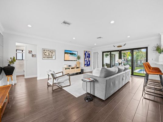 Interior, Living room, Recessed Lighting, Wood Texture Flooring