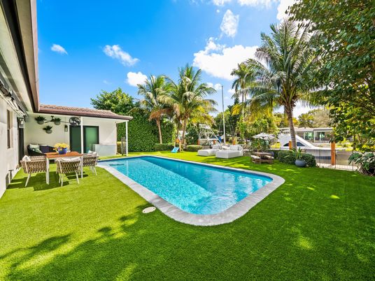 Backyard, Exterior, Pool