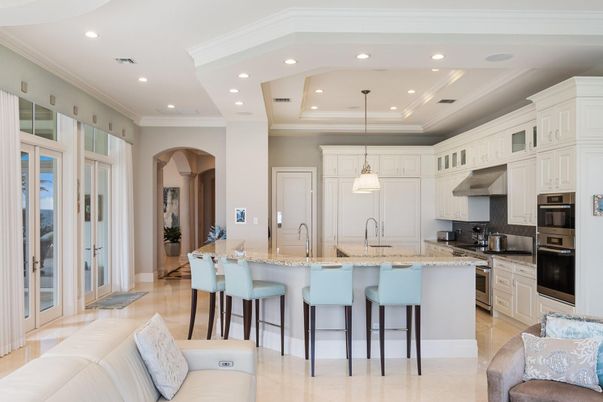 Interior, Kitchen, Living room, Pendant Lights, Recessed Lighting, Stainless Steel Appliances