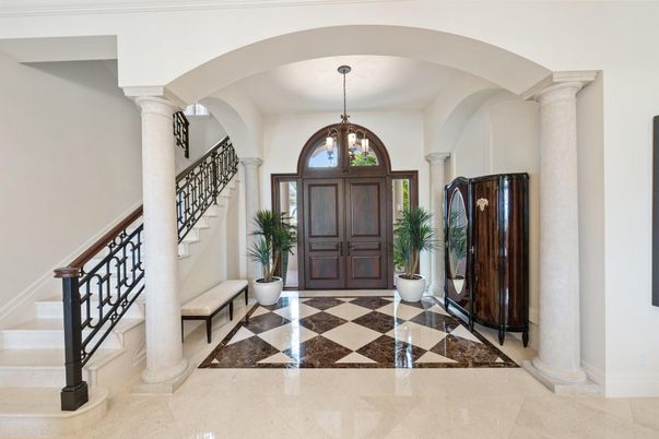 Chandelier, Interior, Pendant Lights