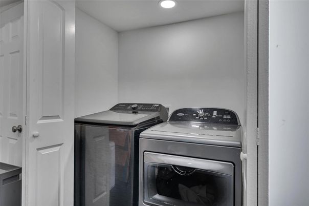 Interior, Recessed Lighting, Washer