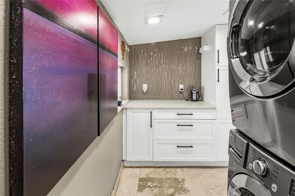 Interior, Recessed Lighting, Washer