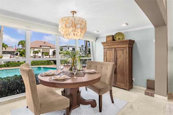Chandelier, Dining room, Interior, Recessed Lighting