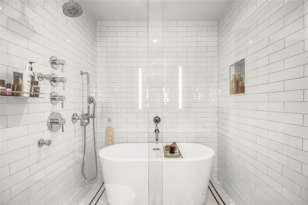 Bathroom, Free Standing Baths, Interior