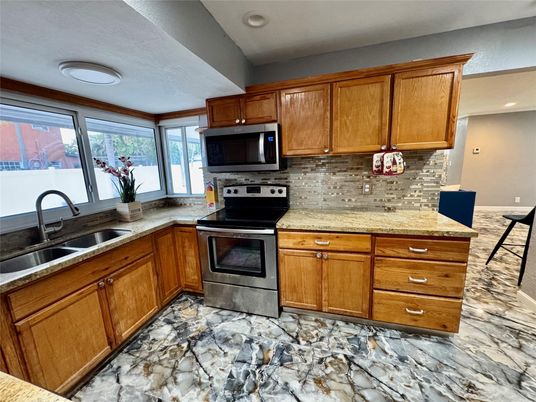 Interior, Kitchen, Marble, Recessed Lighting, Stainless Steel Appliances