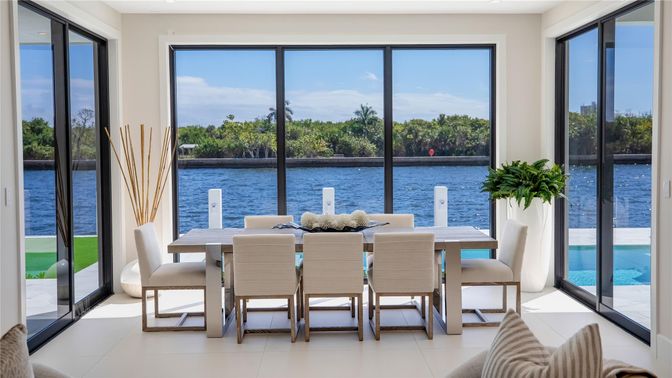 Dining room, Interior, Water