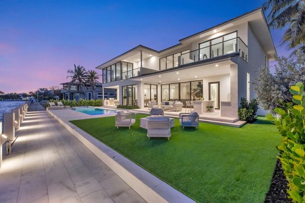 Backyard, Exterior, Pool, Water