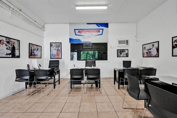 Dining room, Interior