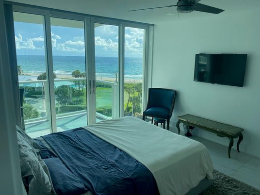Bedroom, Interior, Water