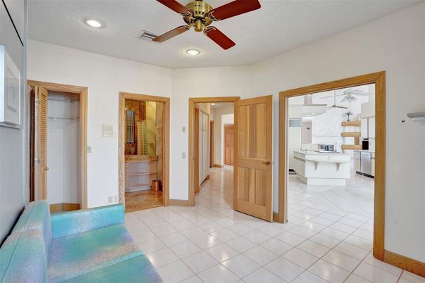 Bathroom, Interior, Recessed Lighting, Washer