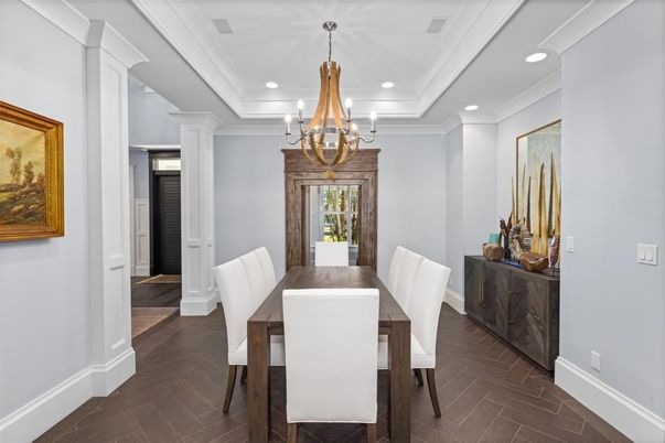 Chandelier, Dining room, Interior, Recessed Lighting, Wood Texture Flooring