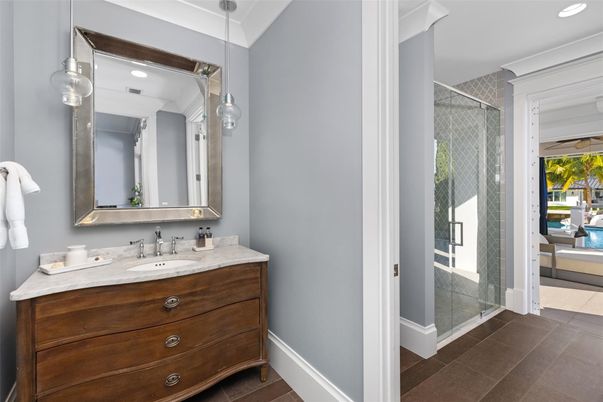 Bathroom, Glass Shower, Interior, Pendant Lights, Recessed Lighting