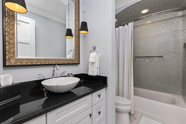 Bathroom, Interior, Pendant Lights, Recessed Lighting