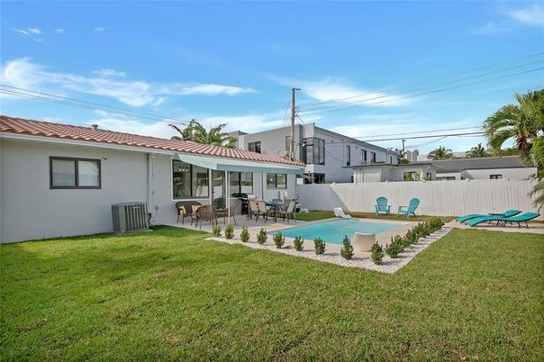 Backyard, Exterior, Pool