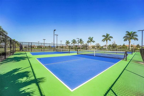 Exterior, Tennis Courts