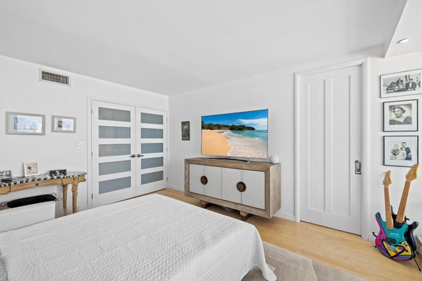 Bedroom, Interior, Recessed Lighting, Wood Texture Flooring