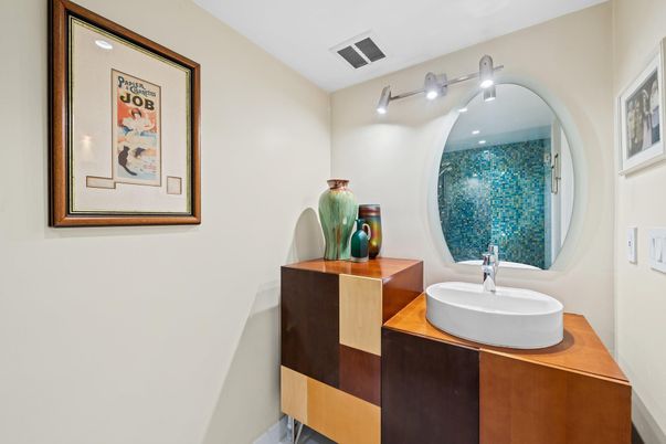 Bathroom, Interior