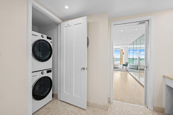 Interior, Recessed Lighting, Utility Closets, Washer, Water