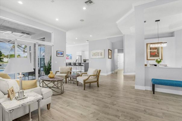 Interior, Living room, Pendant Lights, Recessed Lighting, Wood Texture Flooring