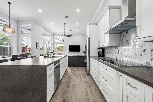 Interior, Kitchen, Pendant Lights, Recessed Lighting, Wood Texture Flooring