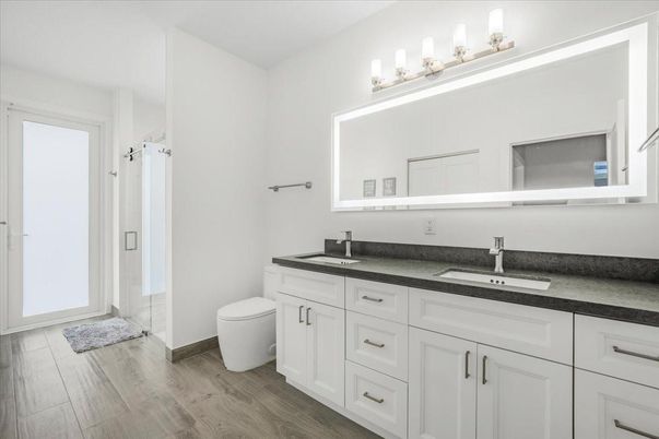 Bathroom, Dual Sink Vanities, Interior, Wood Texture Flooring