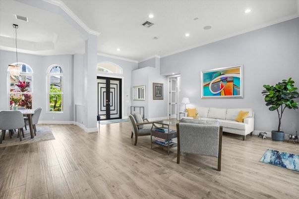 Dining room, Interior, Living room, Pendant Lights, Recessed Lighting, Wood Texture Flooring