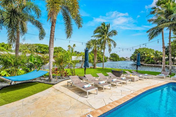 Exterior, Pool, Water