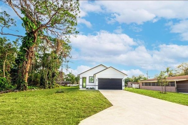 Backyard, Detached Garage, Exterior