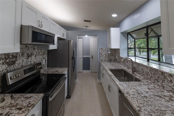 Interior, Kitchen, Pendant Lights, Recessed Lighting, Wood Texture Flooring