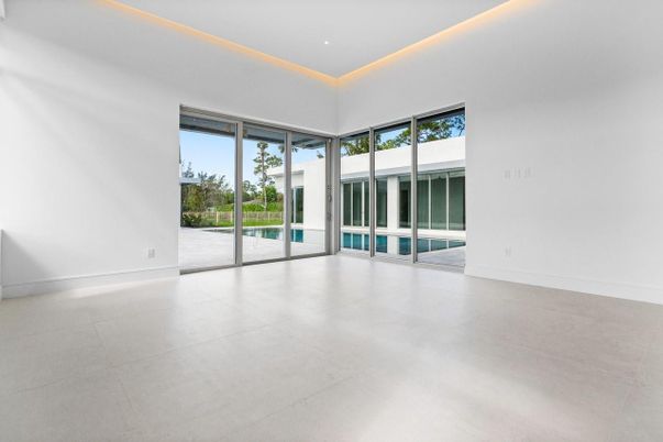 Empty room, Interior, Recessed Lighting