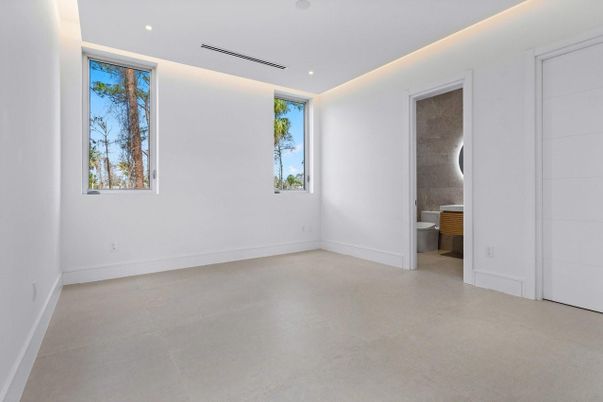 Bathroom, Empty room, Interior, Recessed Lighting