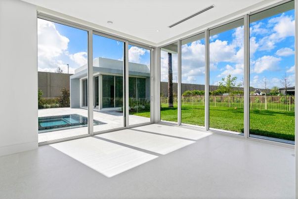 Empty room, Interior, Sun Room