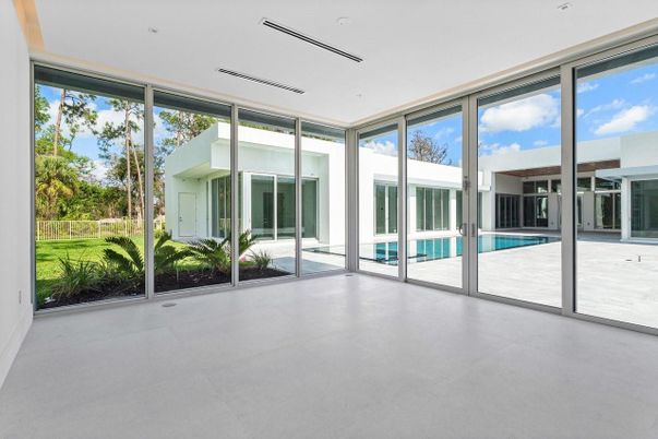 Empty room, Interior, Recessed Lighting, Sun Room