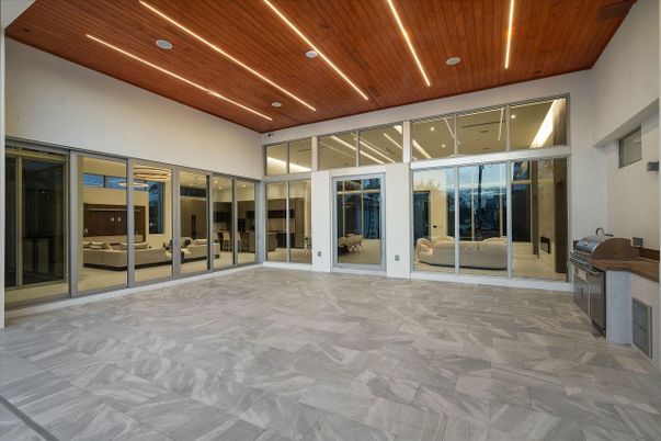 Empty room, Interior, Recessed Lighting